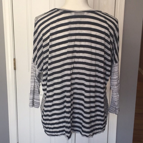 CAbi unique blouse - Picture 3 of 5